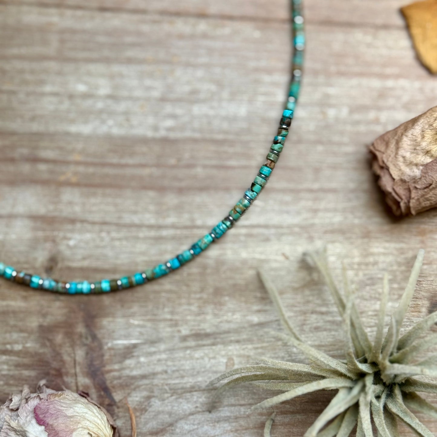 Turquoise Heishi & Hematite Necklace – 18"