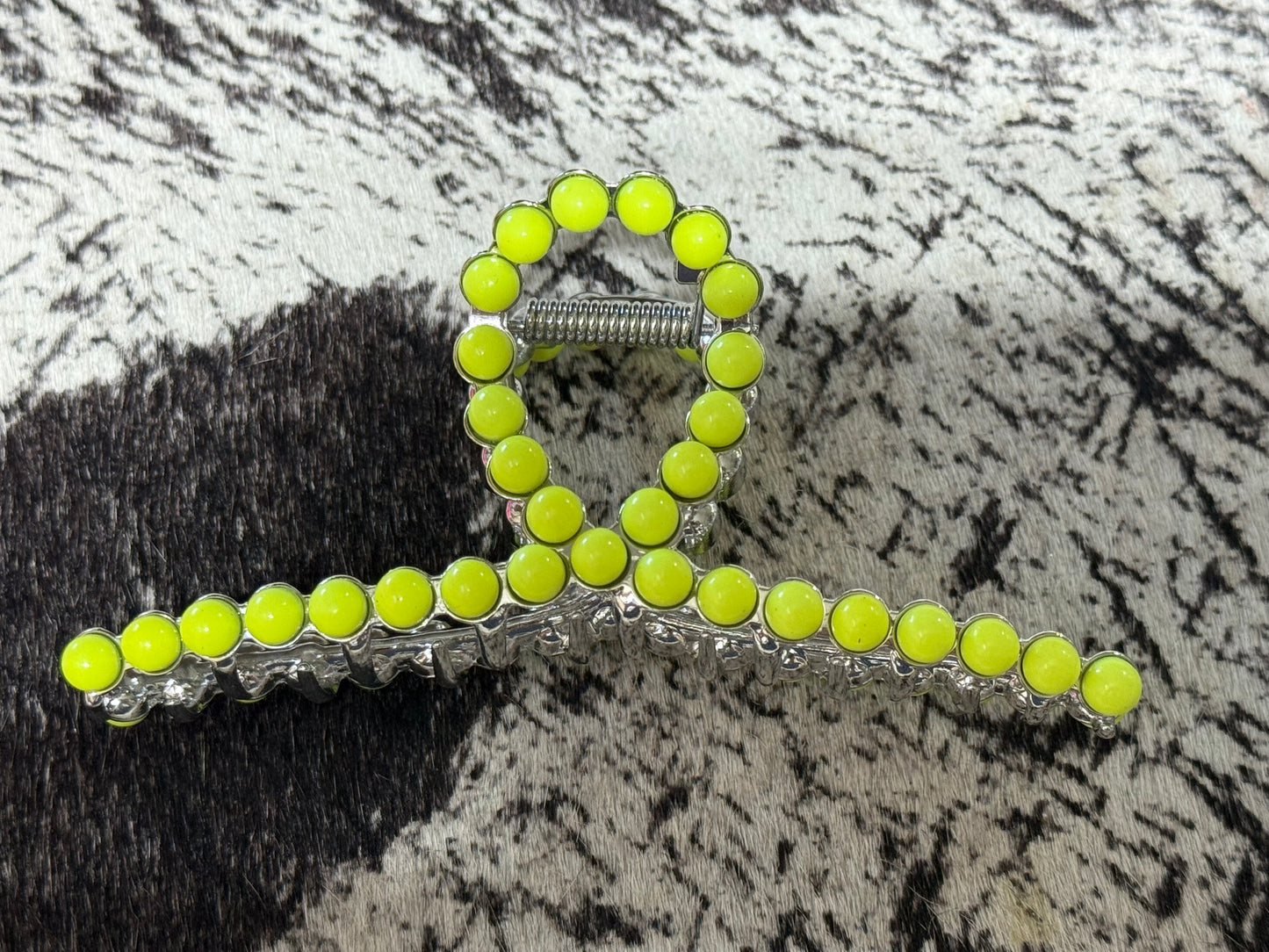 Faux Navajo Pearl Claw Clips