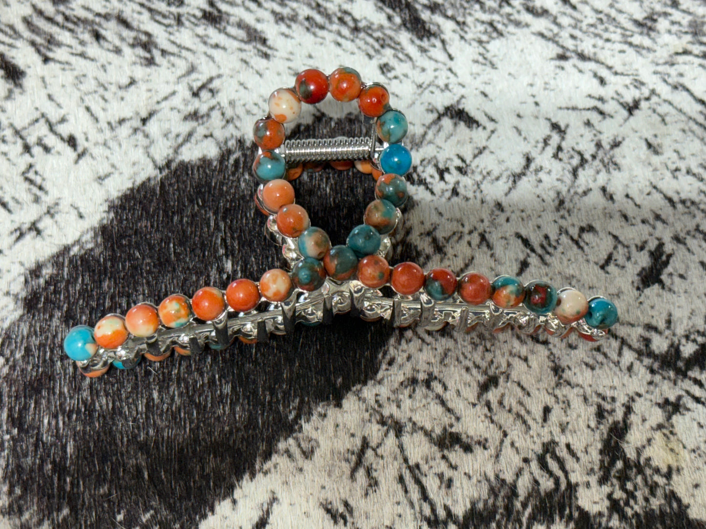 Faux Navajo Pearl Claw Clips