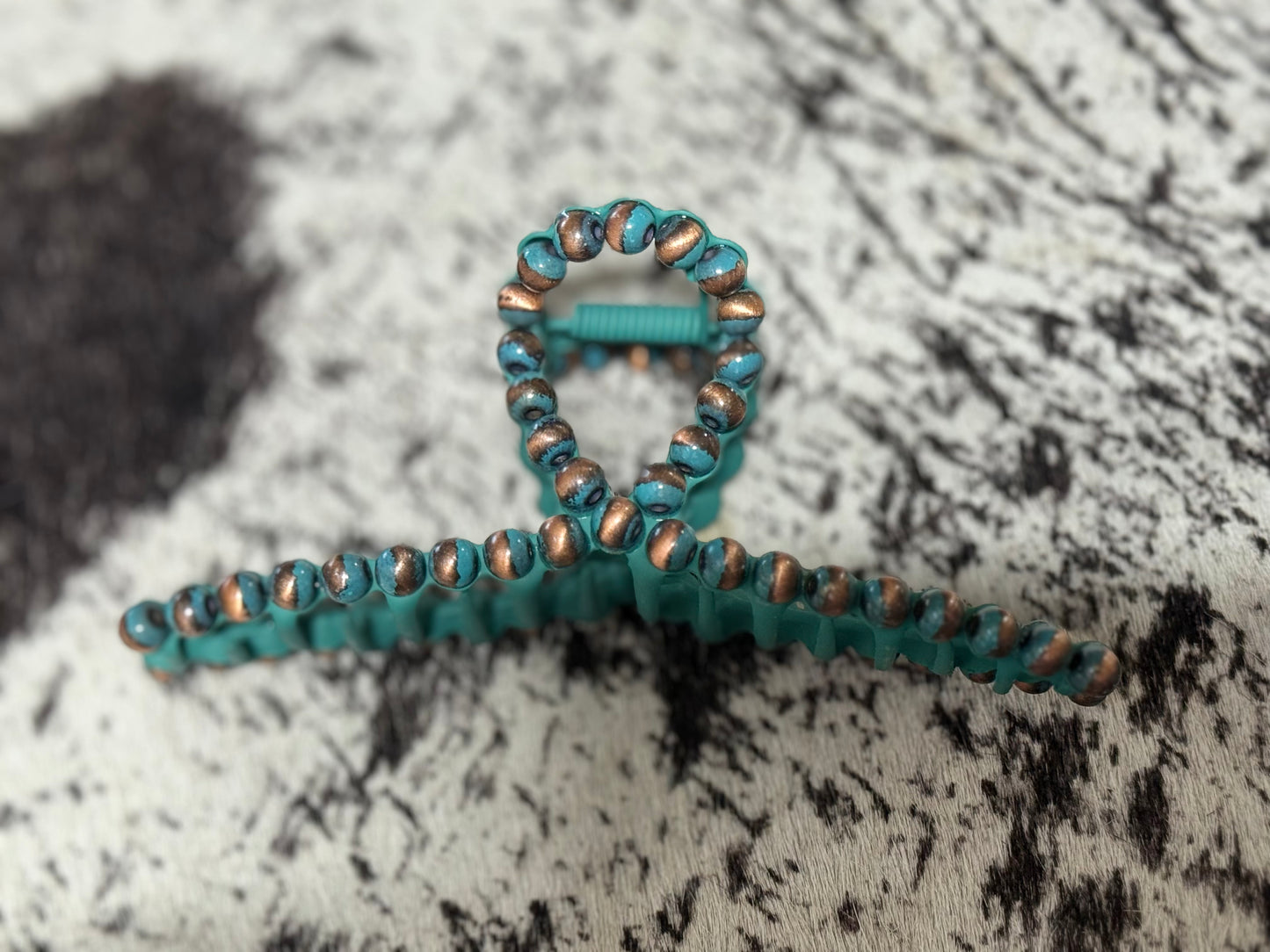 Faux Navajo Pearl Claw Clips