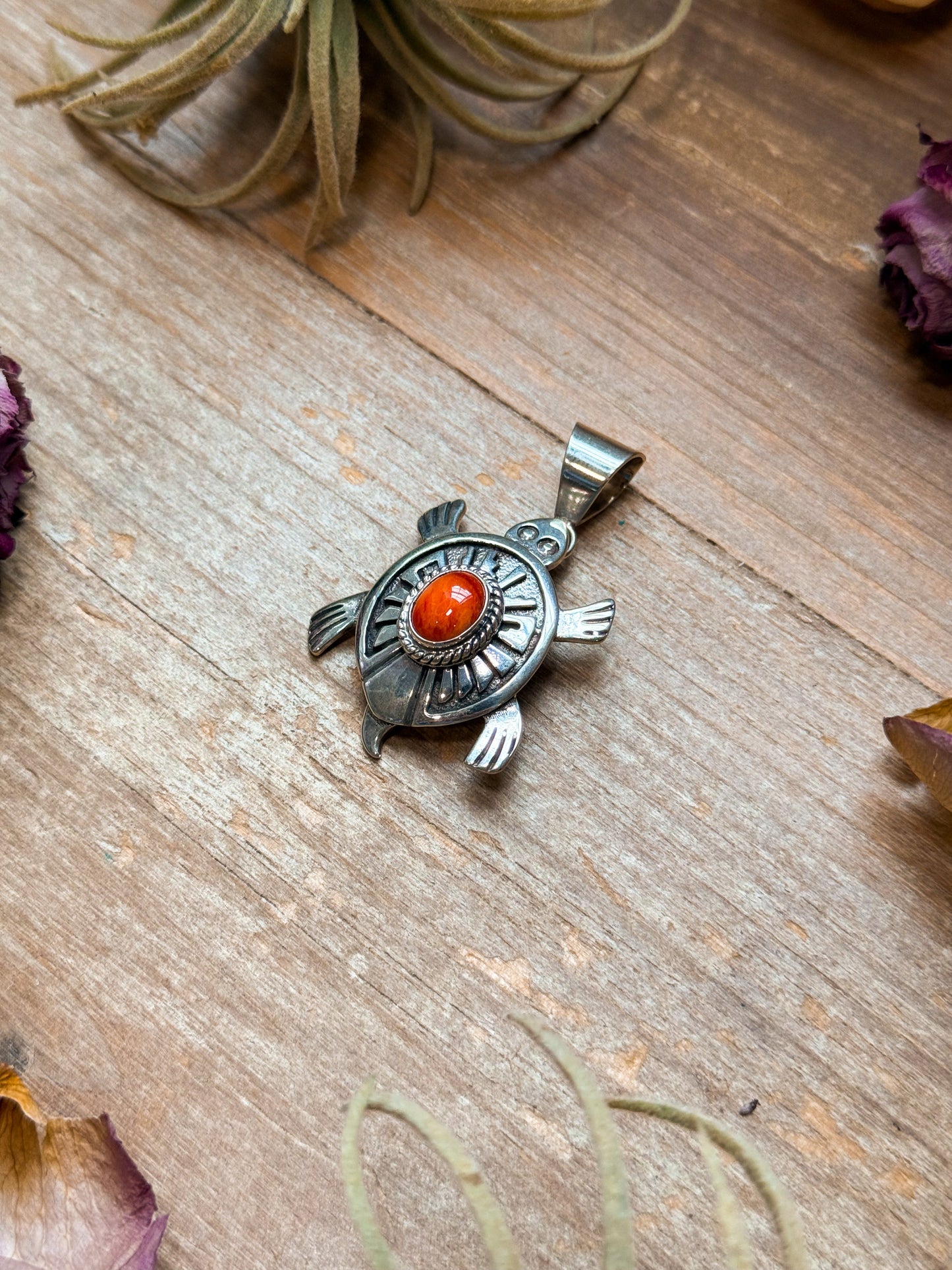 Sterling Silver Turtle Pendant with Spiny Oyster