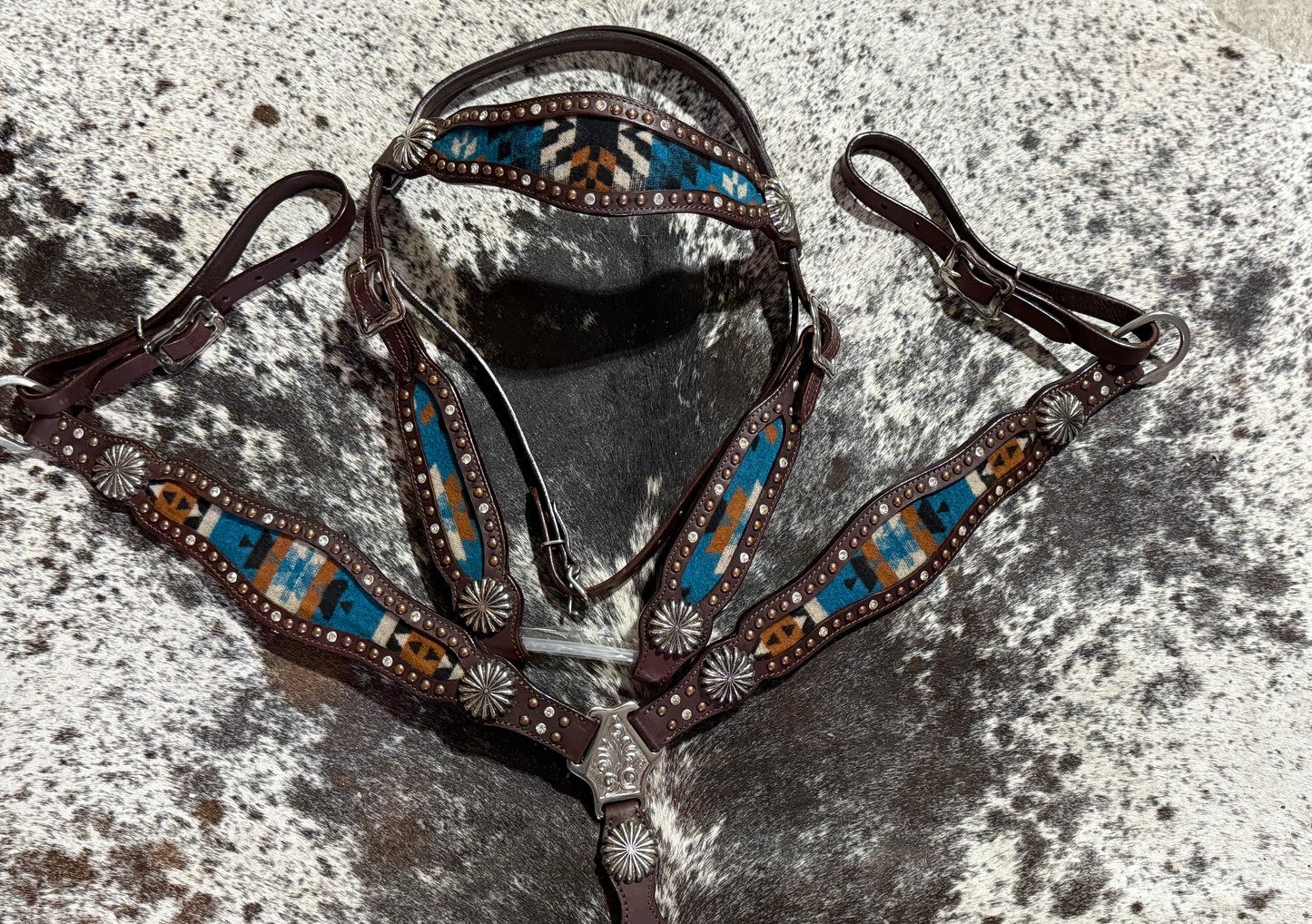 Blue and Rust Pendalton Tack Set