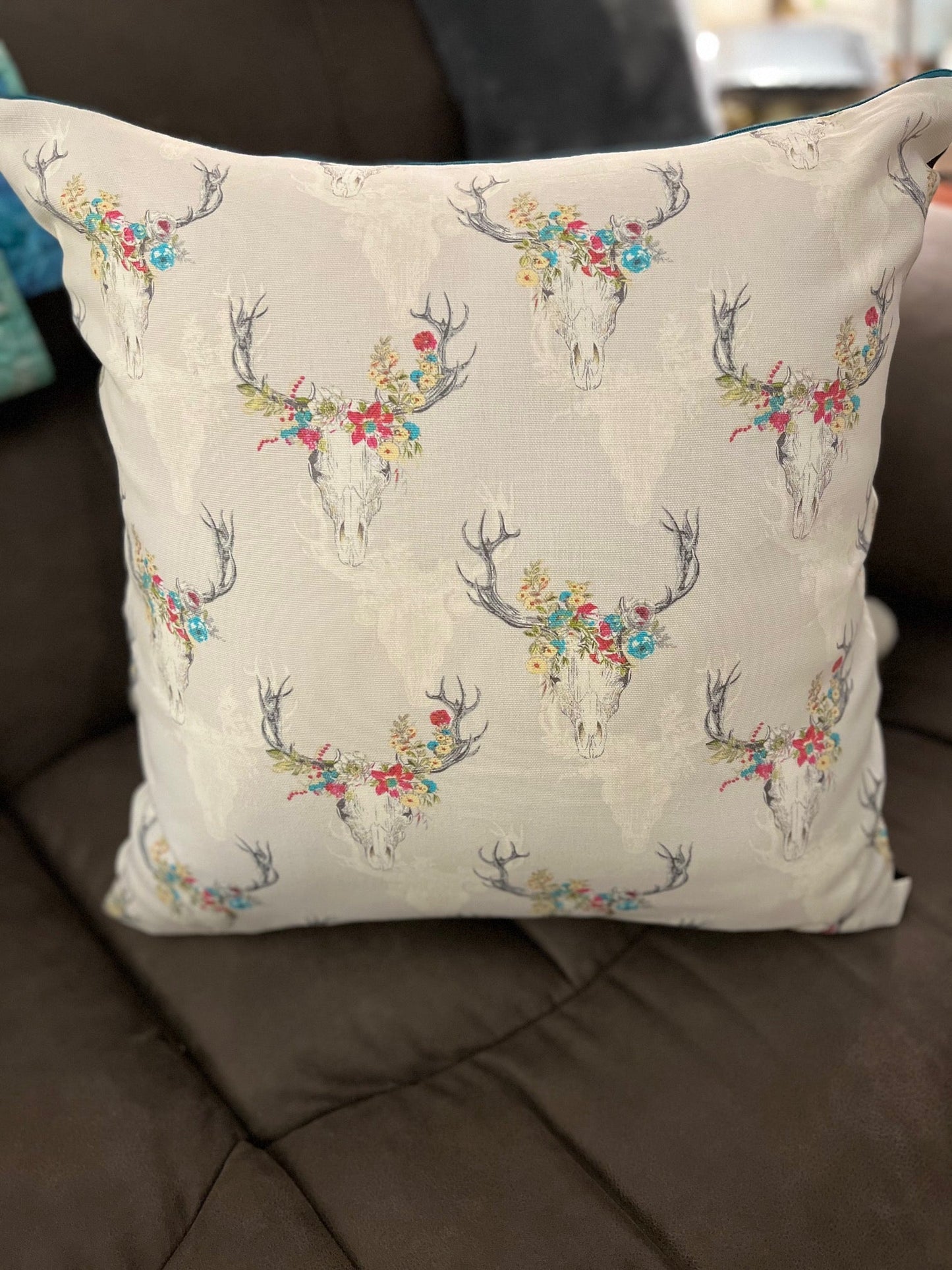 Bull Head/Cow Skull Floral Western Style Pillow 18 inch Covers