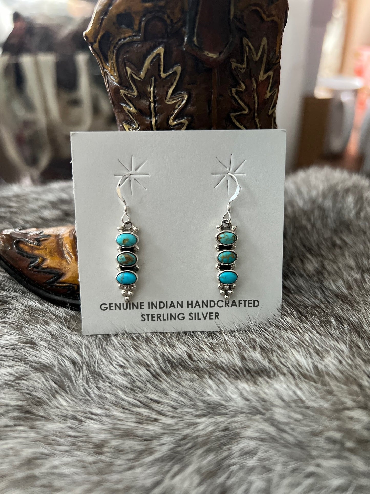 Artist: Gary Shorty Navajo Handmade SS Kingman Trio Turquoise Earrings