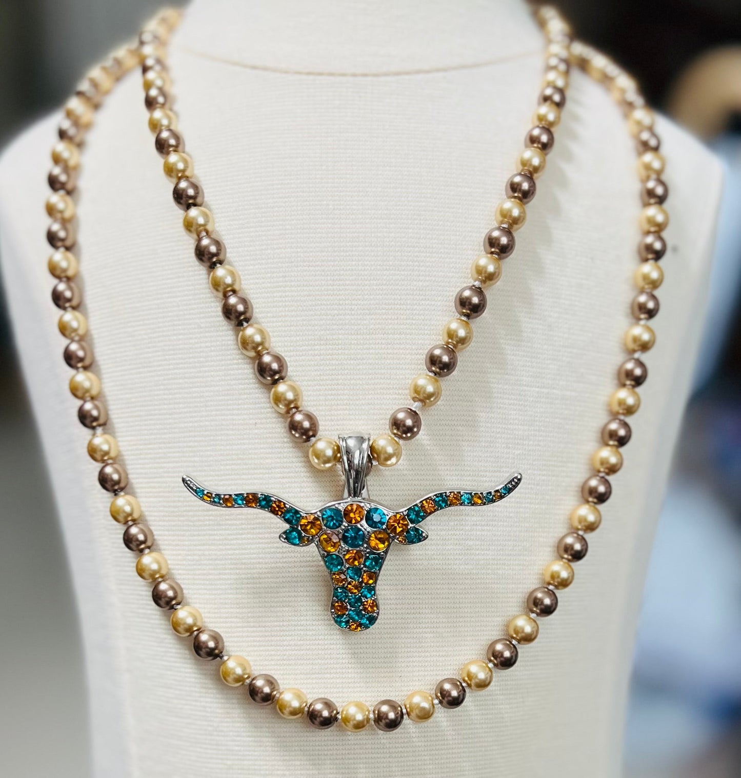 Crystal Beaded Longhorn with Magnetic Clasp
