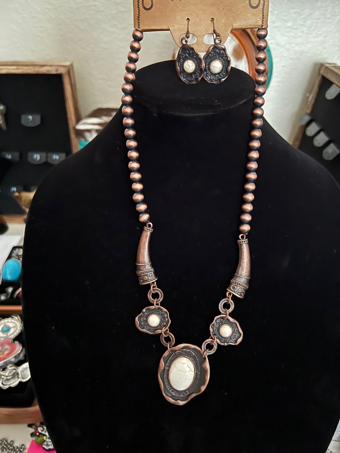 Copper and Horns Necklace Set