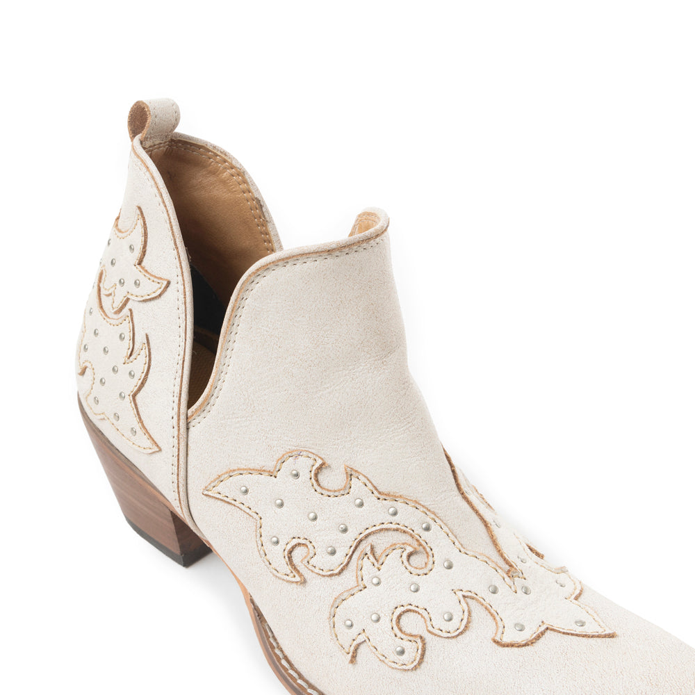 Twin Forks Booties In Crackle White
