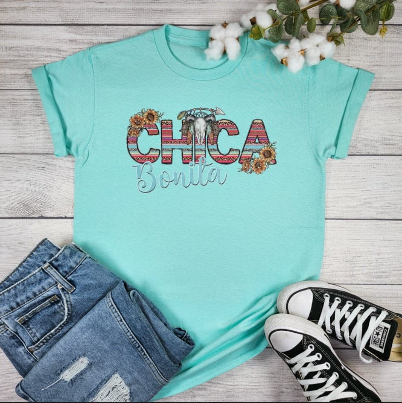Chica Bonita Graphic Tee