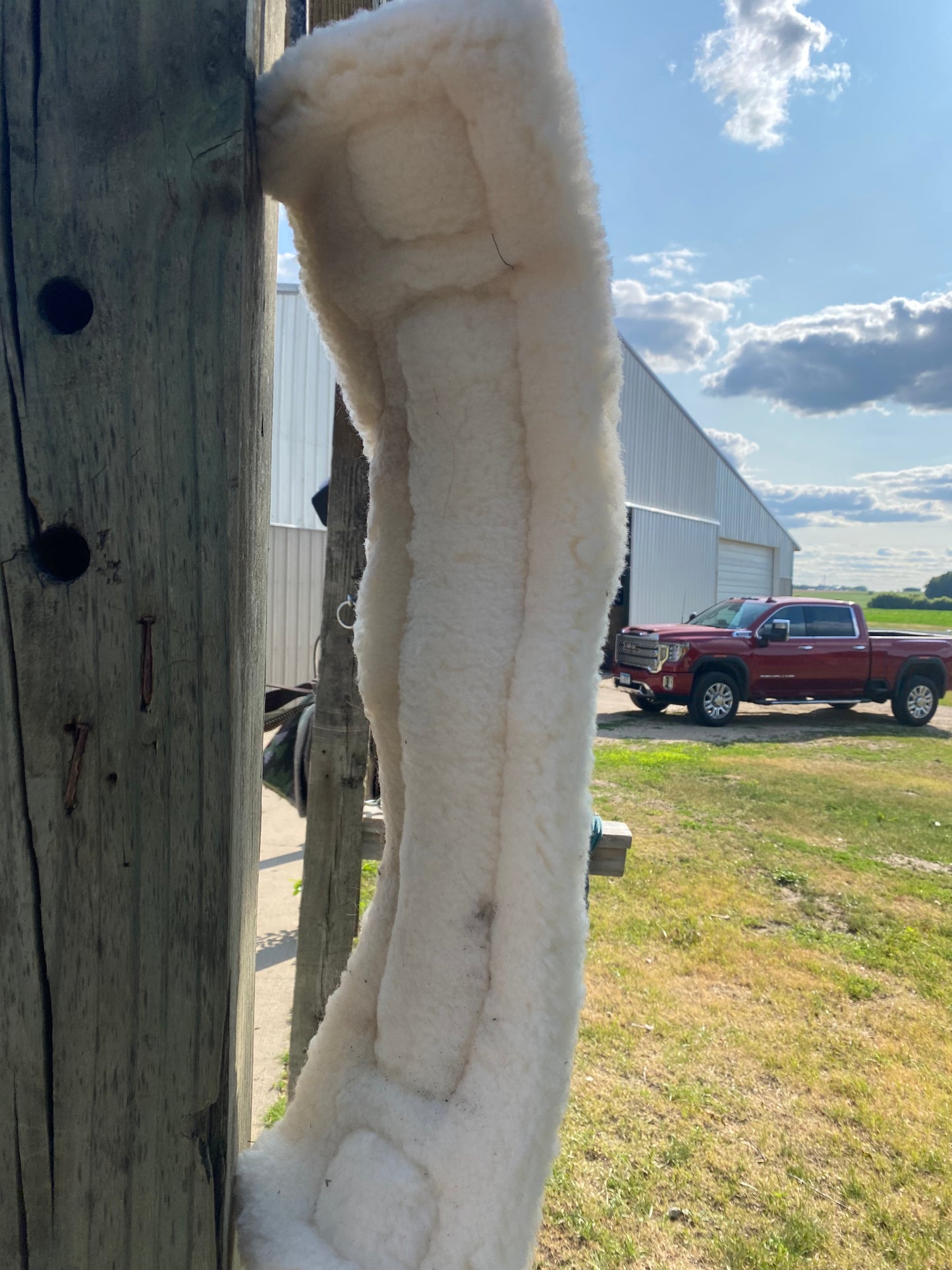 Pony fleece cinch