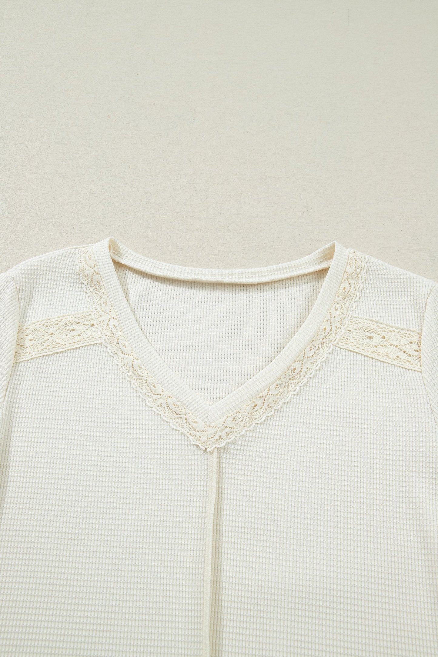 Lace Trim Ruched Long Sleeve V-Neck Thermal Top