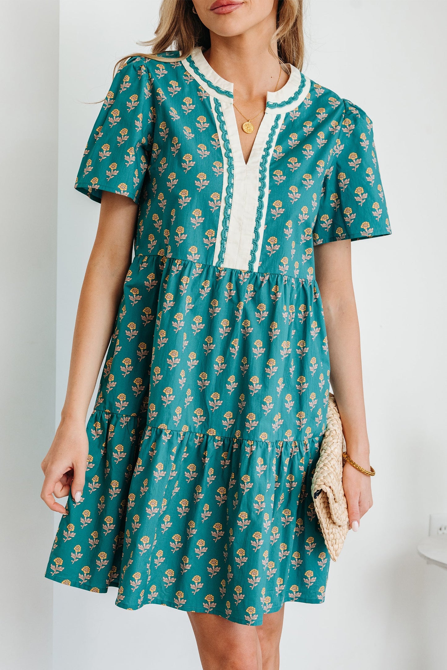 Floral Contrast Trim V-Neck Short Sleeve Dress