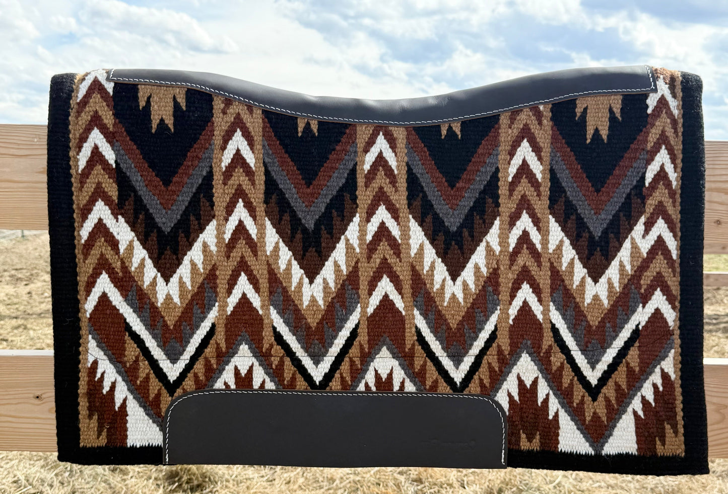 Contour Work/Show pad