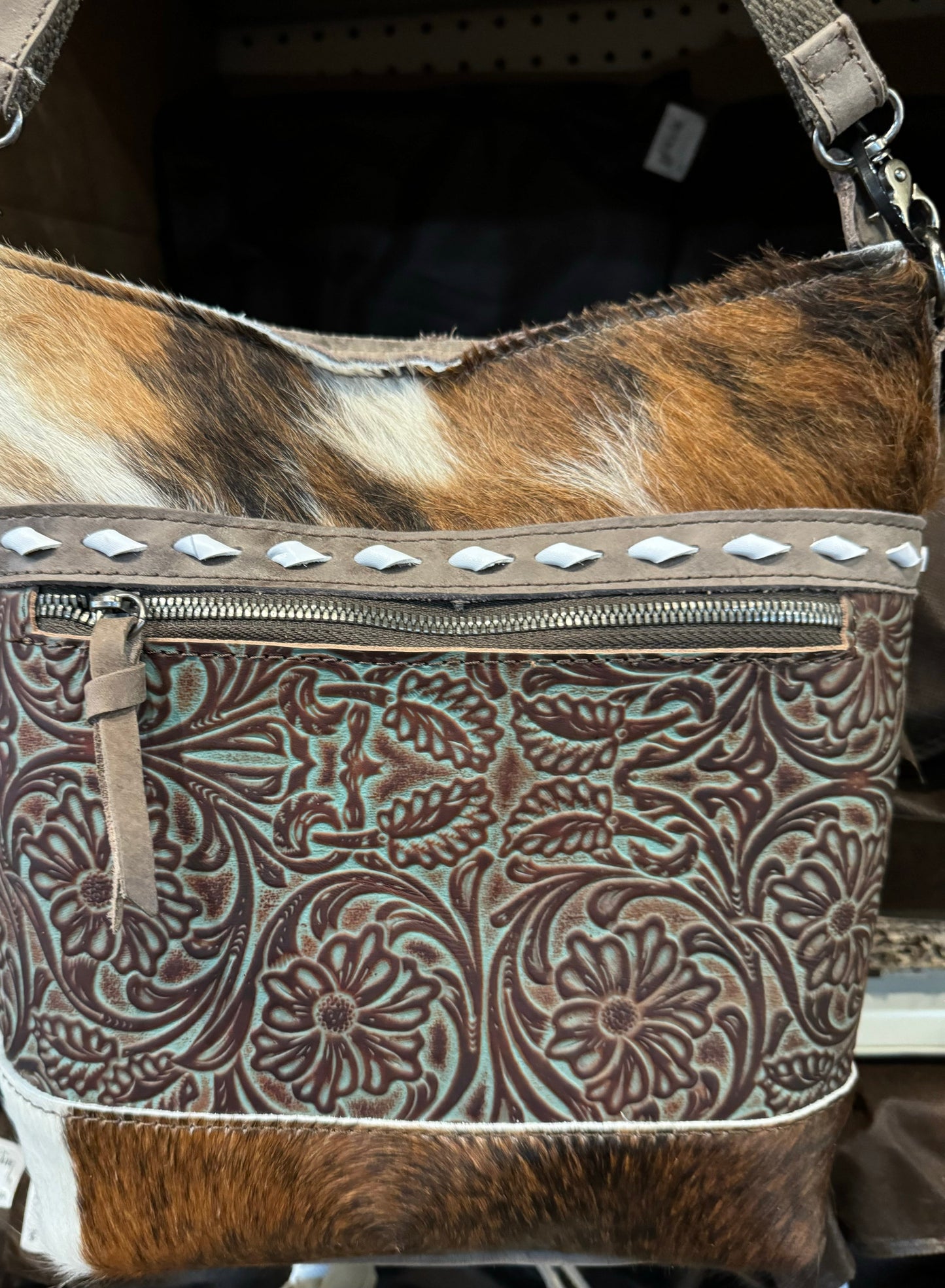 Middle Tooled Cowhide Purse BA2821