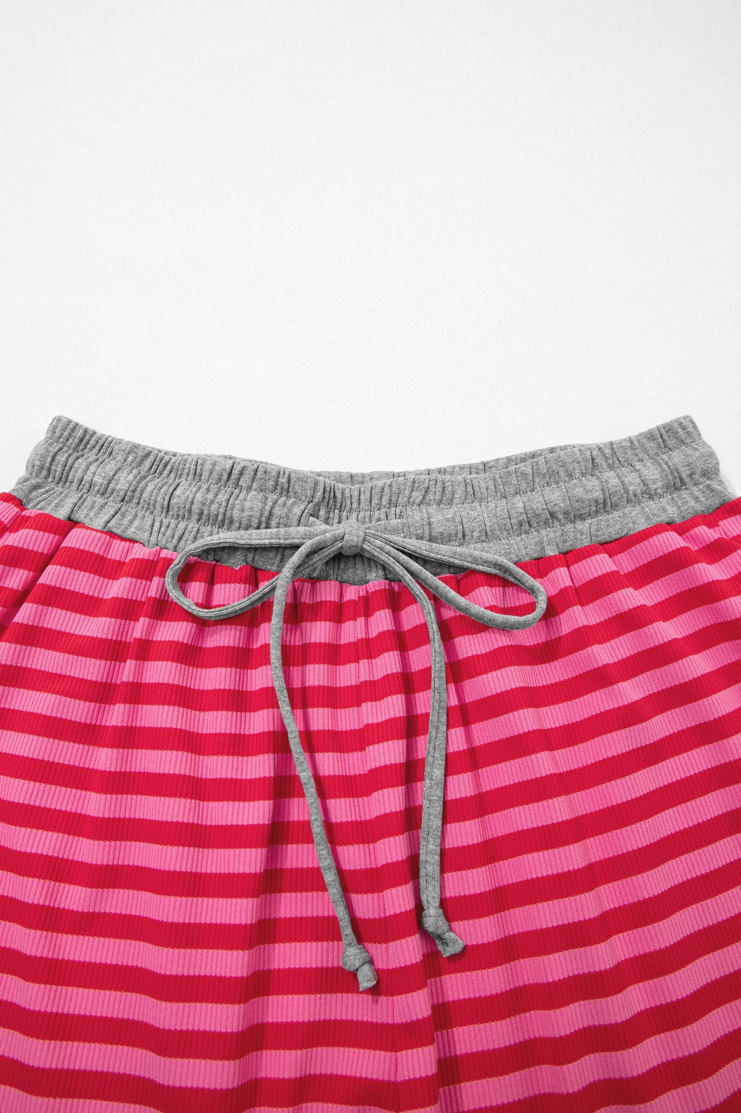 Stripe Contrast Elastic Waist Ribbed Shorts