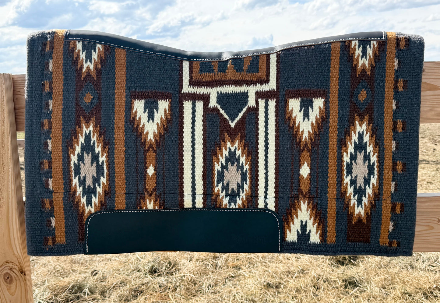 Contour Work/Show pad