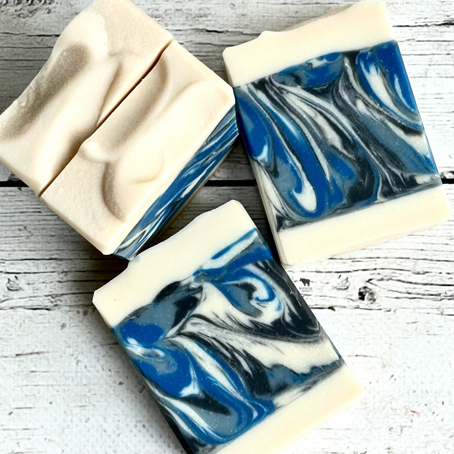 Backcountry Blue (Crisp Water, Oakmoss, Lavender & Jasmine)