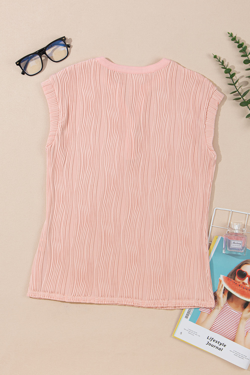 Wavy Textured Button V-Neck Casual Tee