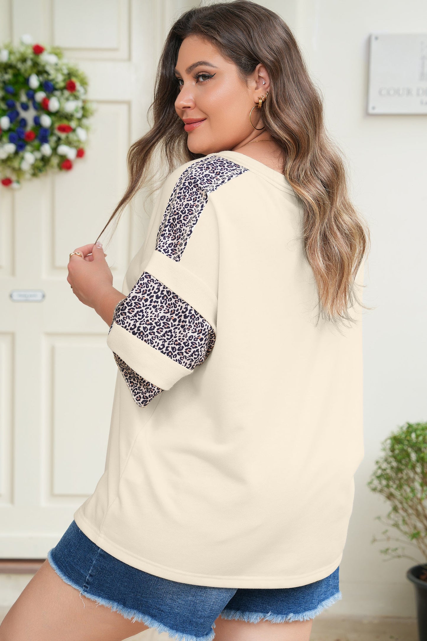 Plus Size Leopard Patchwork V-Neck Short Sleeve Top