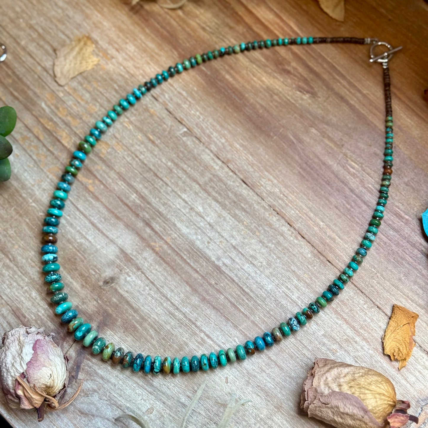 Graduated Turquoise & Brown Shell Necklace – 23"