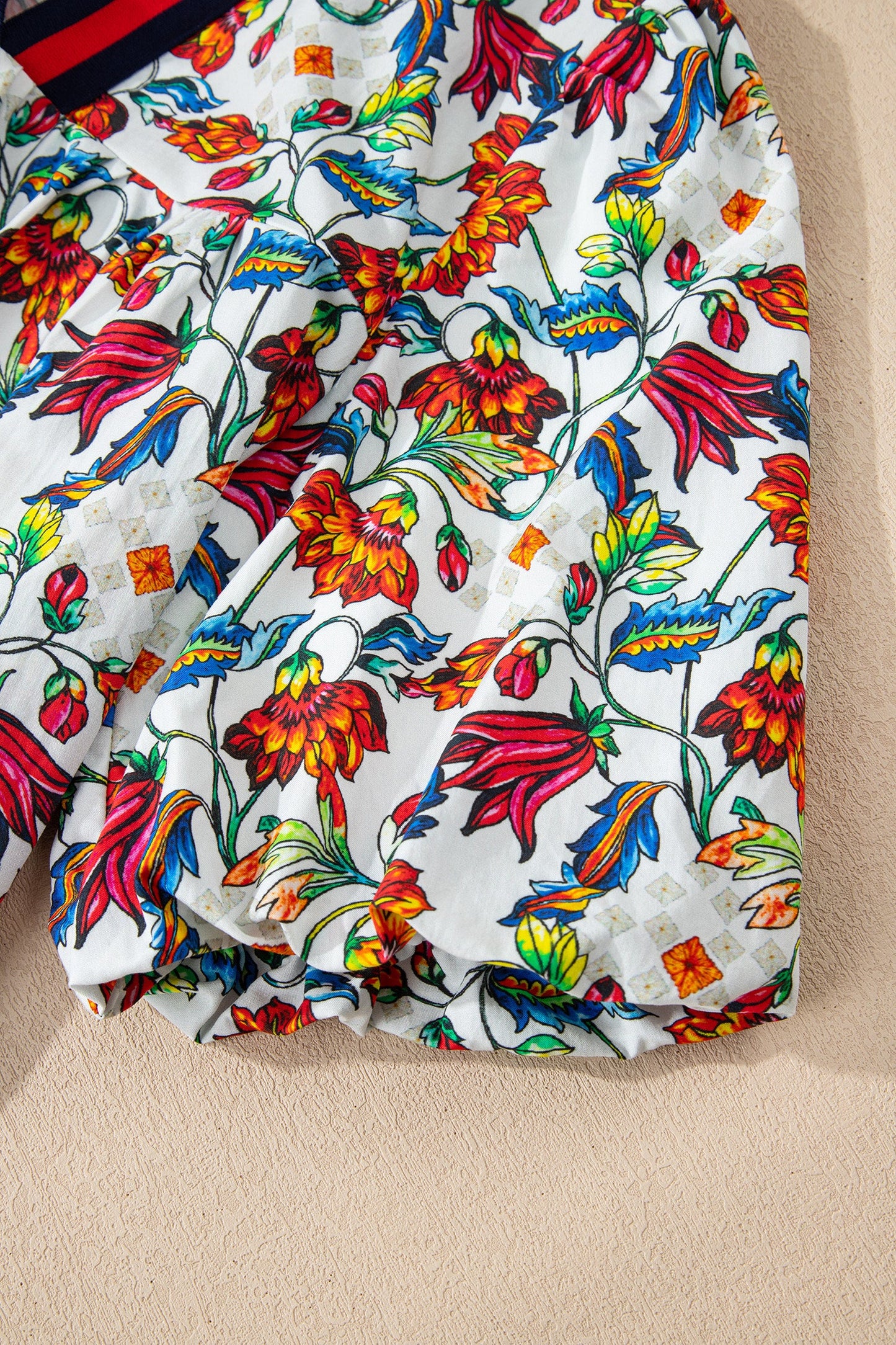 Floral Contrast V-Neck Puff Sleeve Blouse