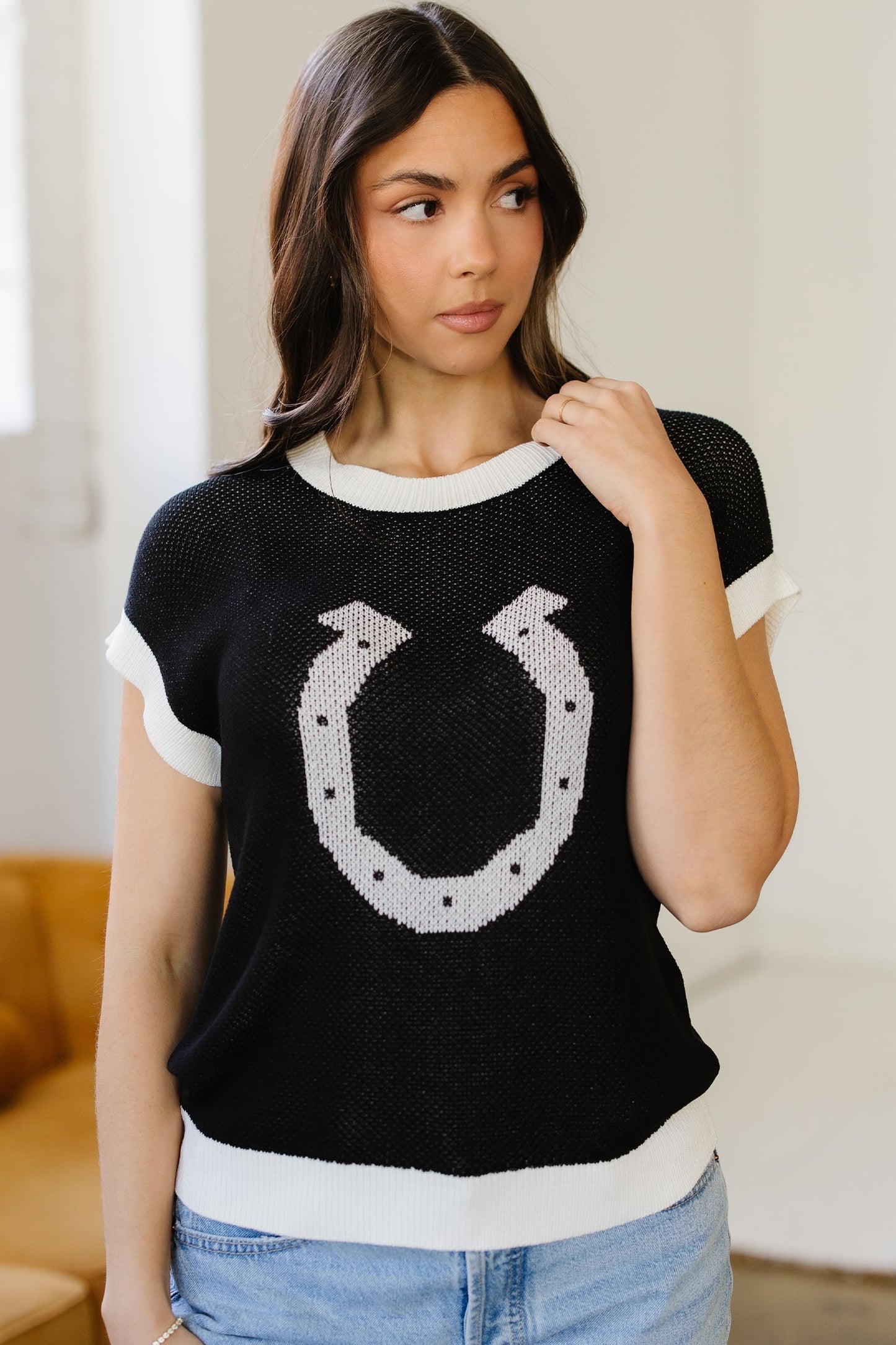 Horseshoe Pattern Western Trim Short Sleeve Sweater