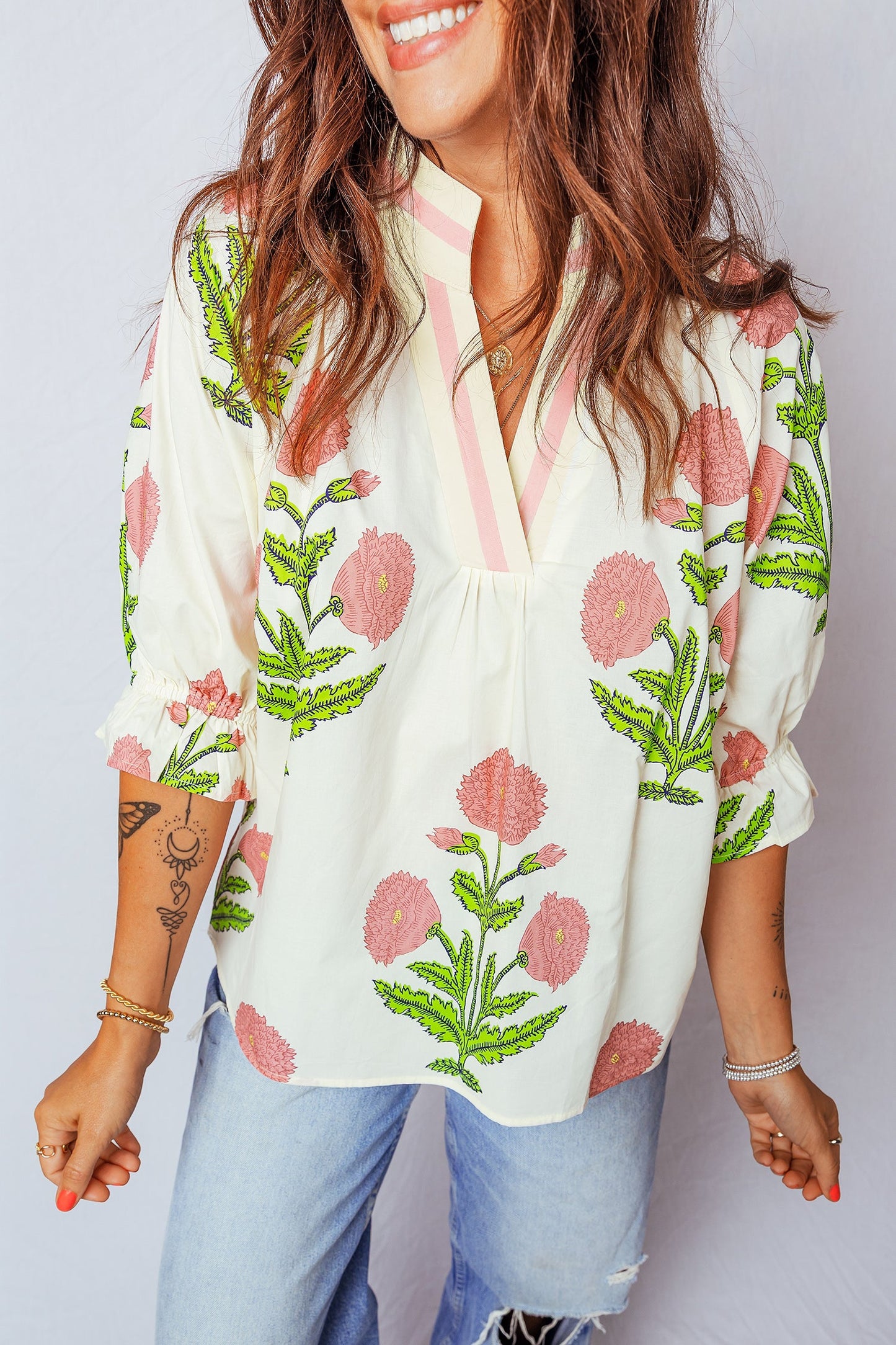 Flower Contrast V-Neck 3/4 Sleeve Blouse