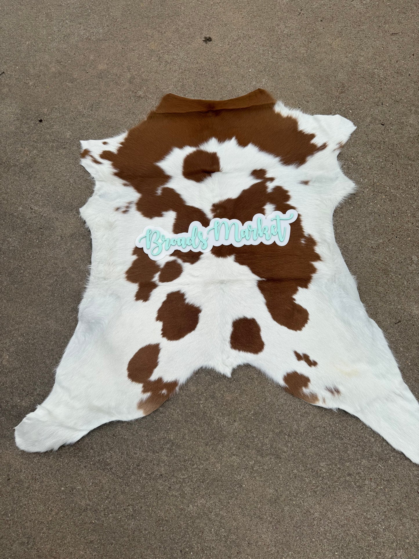 3’ Cowhide Rugs