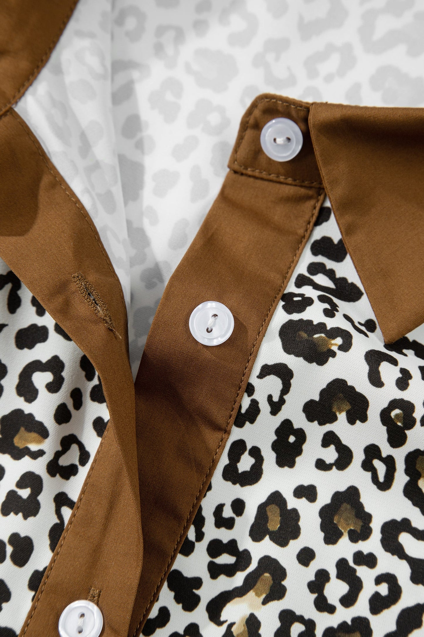 Plus Size Leopard Contrast Trim Puff Sleeve Blouse