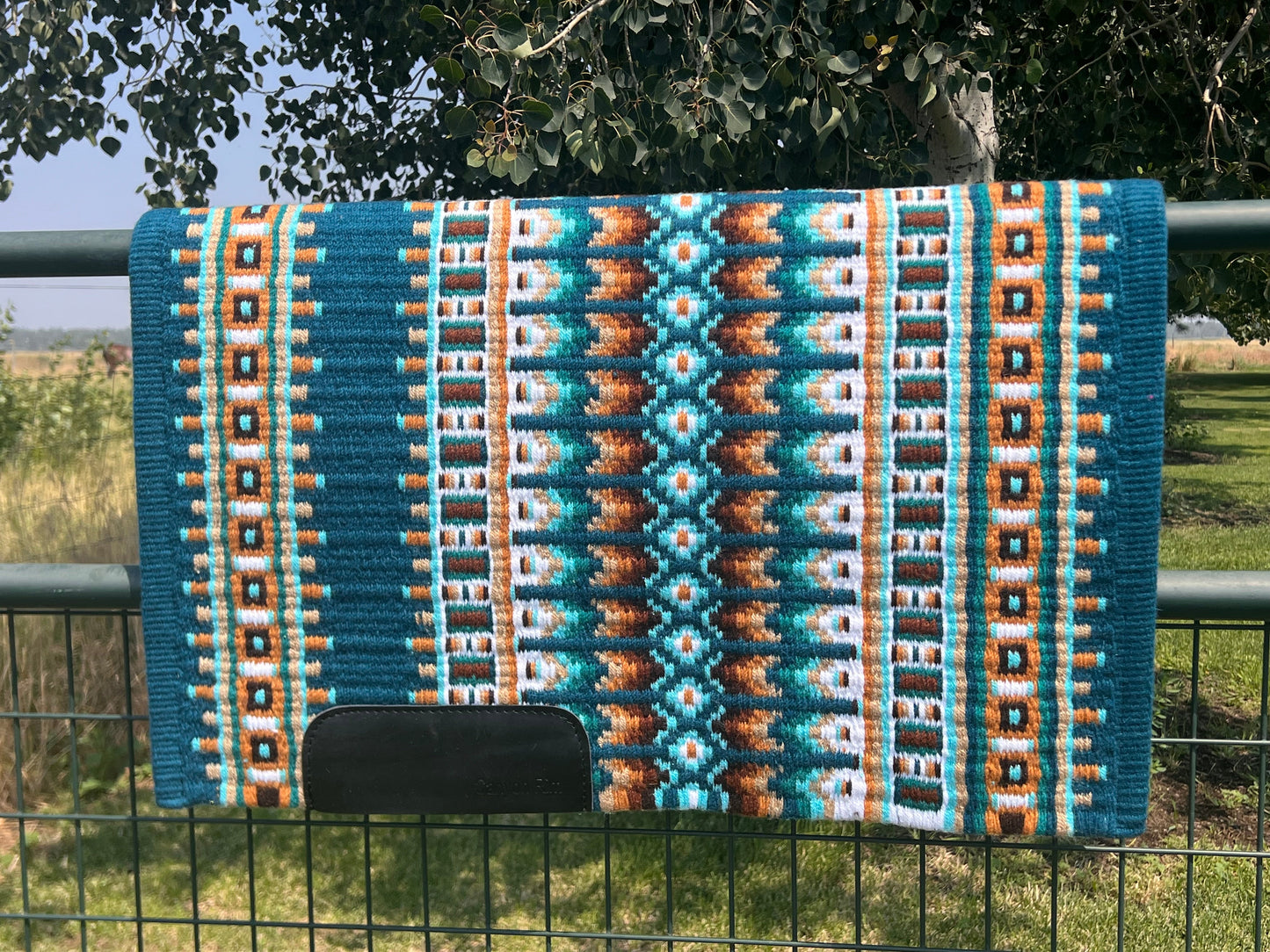The Waylon Oversized Show Pad