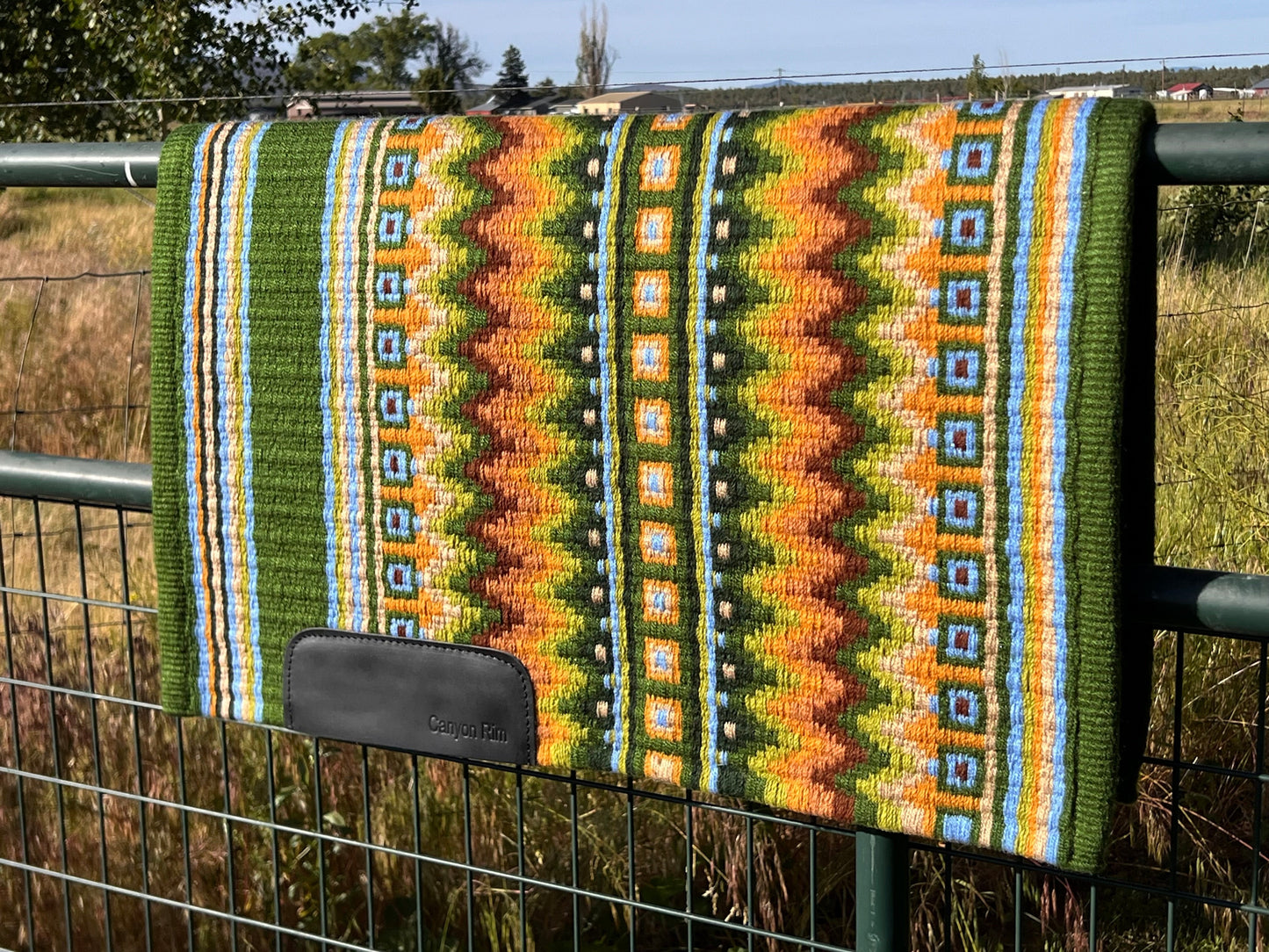Beautiful custom design oversized show pad