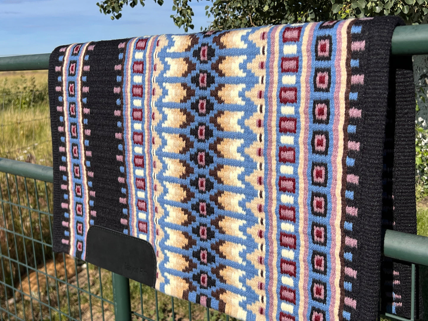 Beautiful custom design oversized show pad