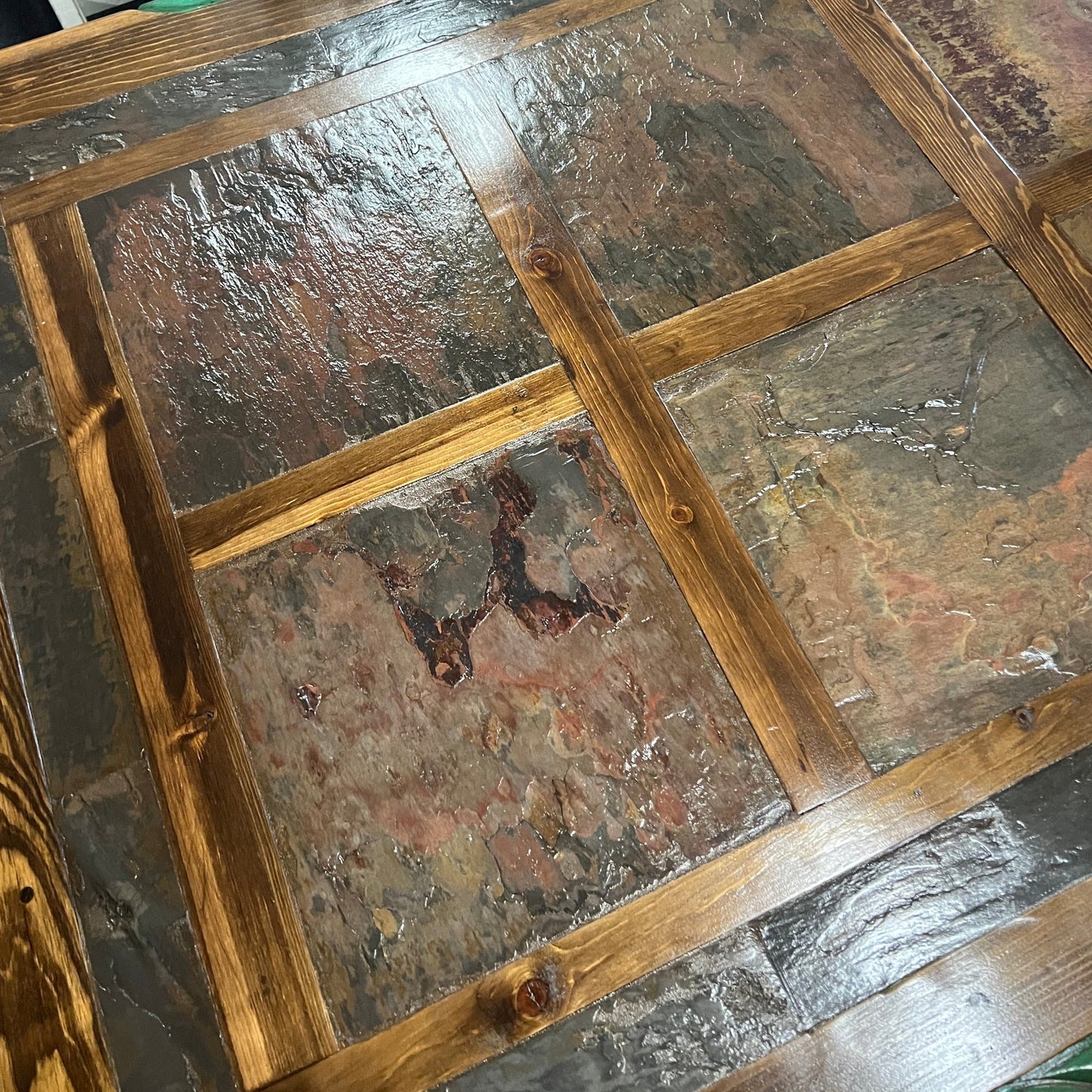 Yugo Dining Table