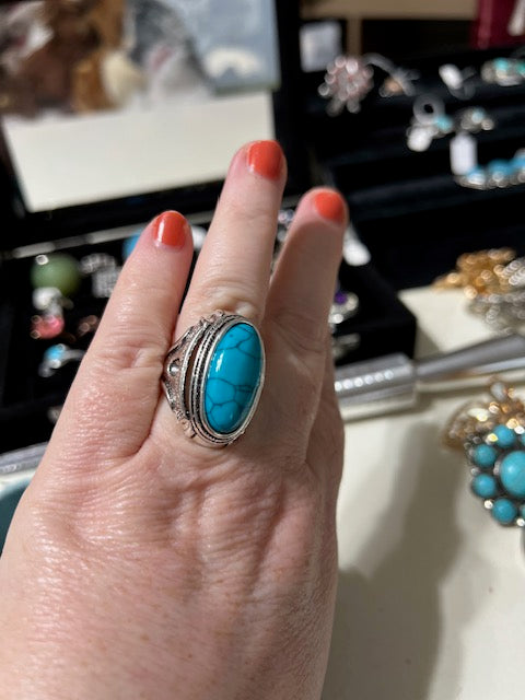 Assorted turquoise size 7 western style rings