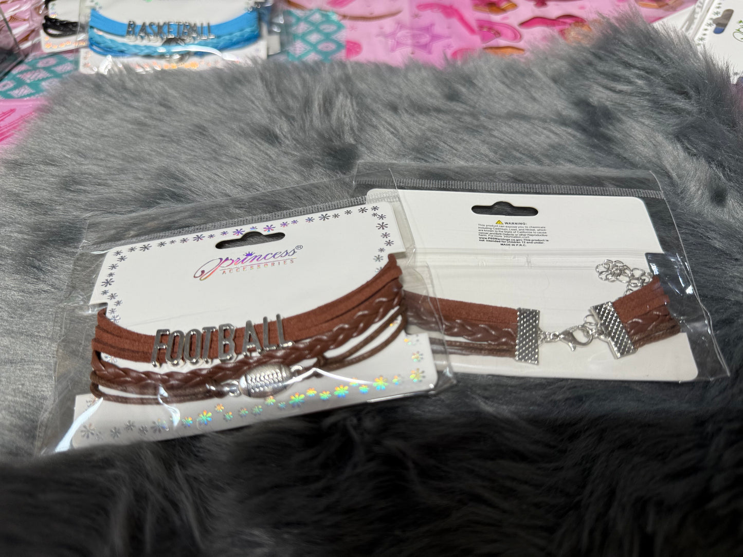 Show your School Spirit with these Fun Adjutable Bracelets