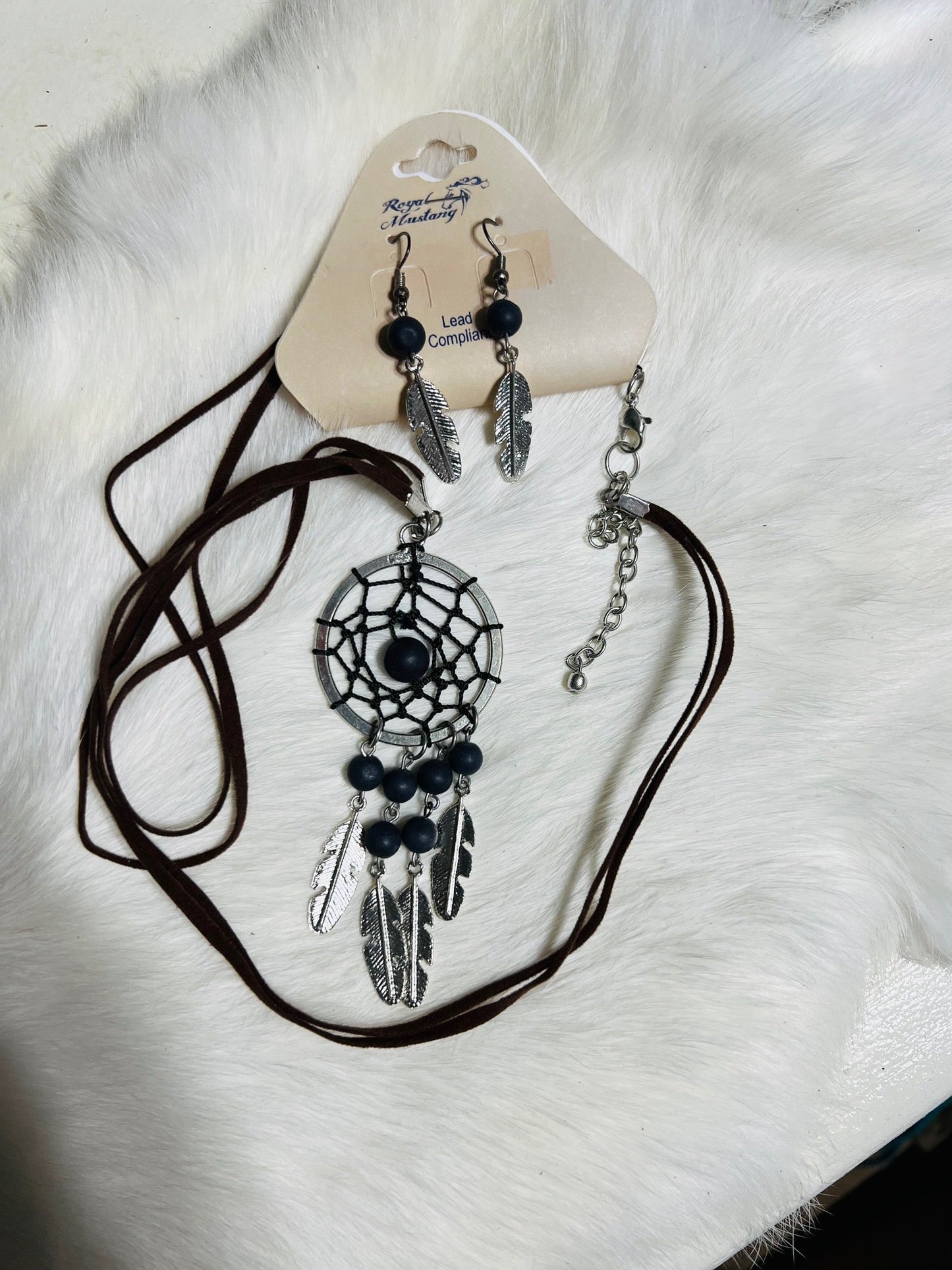 Native Dreamcatcher Leather Strap Necklace with Feather Charms and Feather Earrings