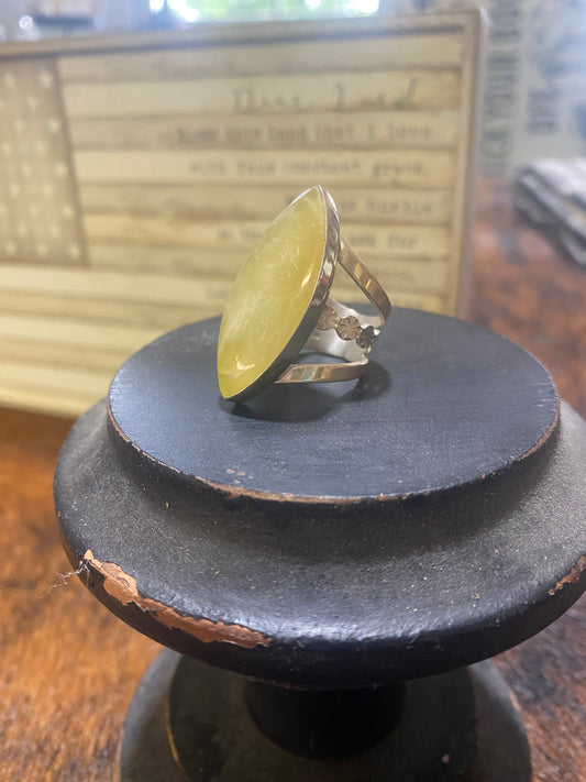 Yellow Amber Jay King 925 Sterling Silver Ring