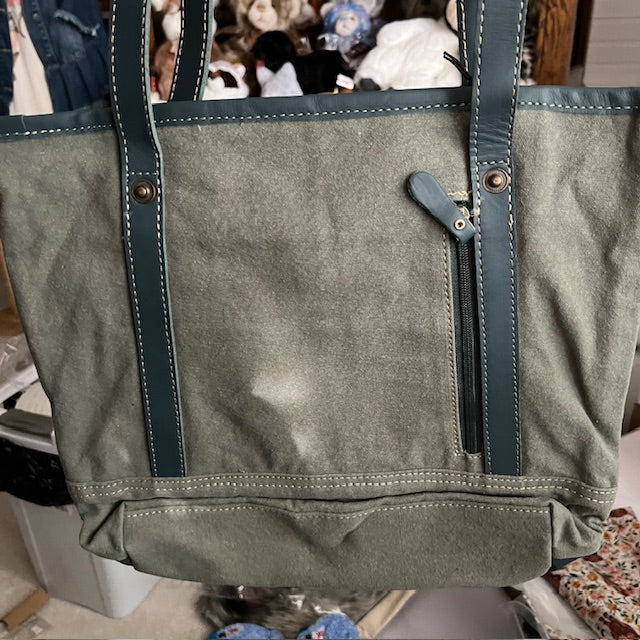Zephyr Mesa Tote Shoulder Style Handbag