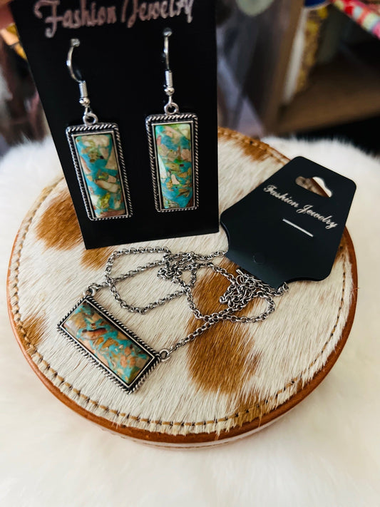 Emerald Stone Fashion Bar Necklace and Earring Set