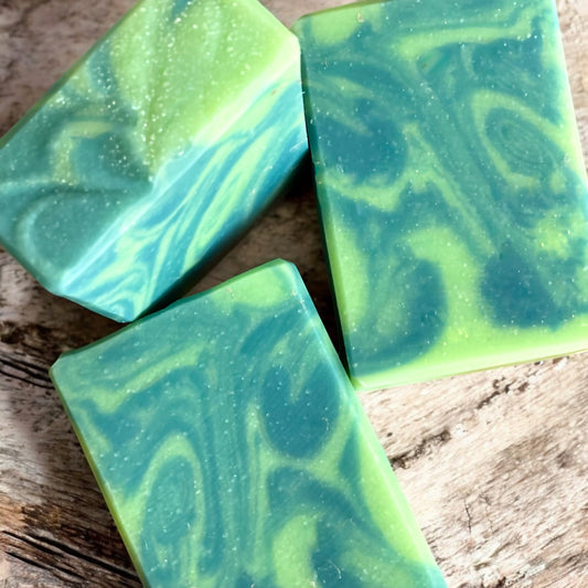 Apple Trail (Apple, Pineapple, Coconut, Desert Sage & Sweet Basil)