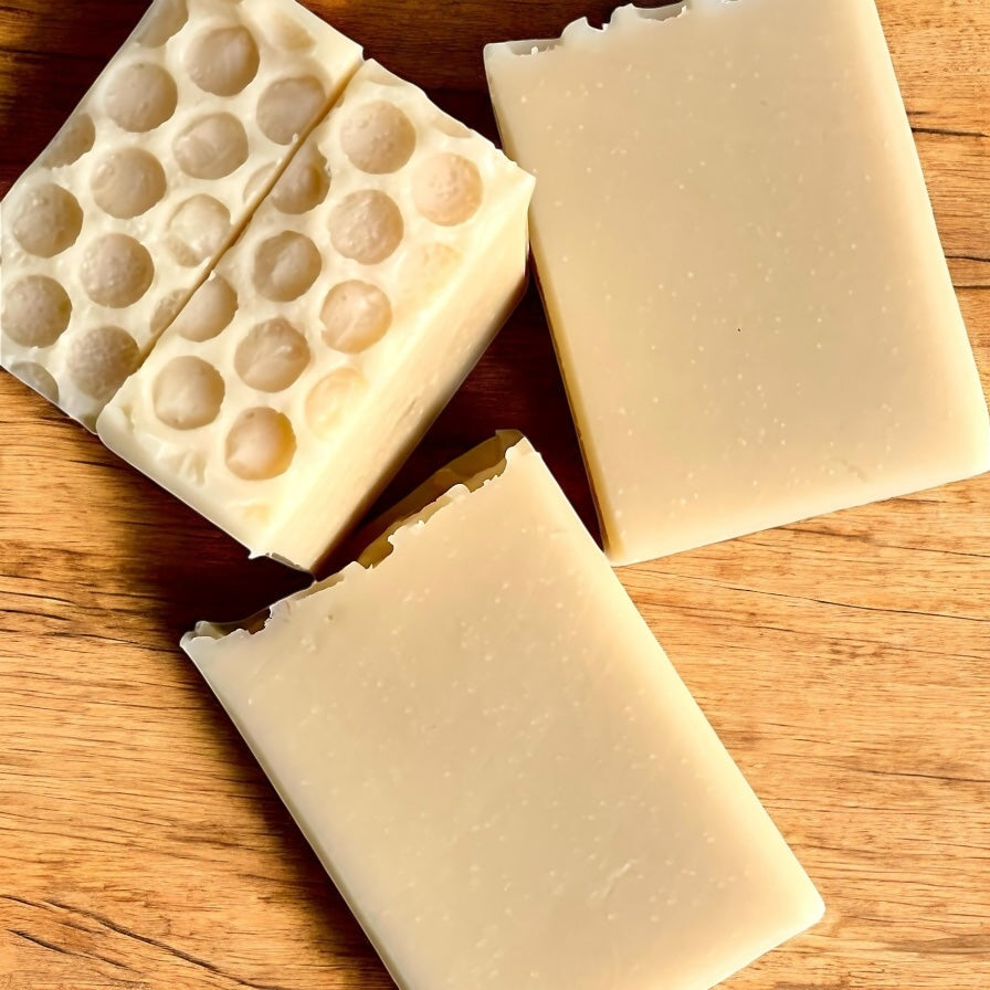 Busy Bee Honeycomb (Organic Honey & Lemon)