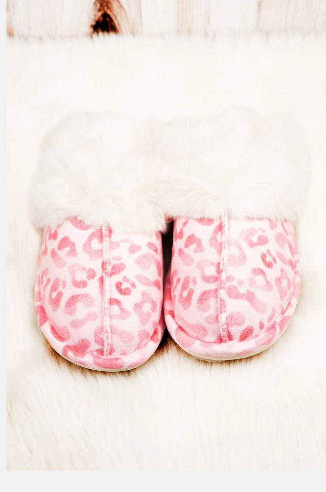 Cozy Morning Leopard Slippers