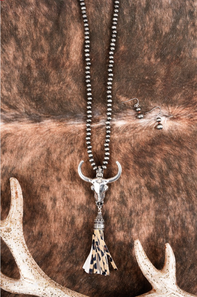 WildRidge Steer Tassel Necklace and Earring Set