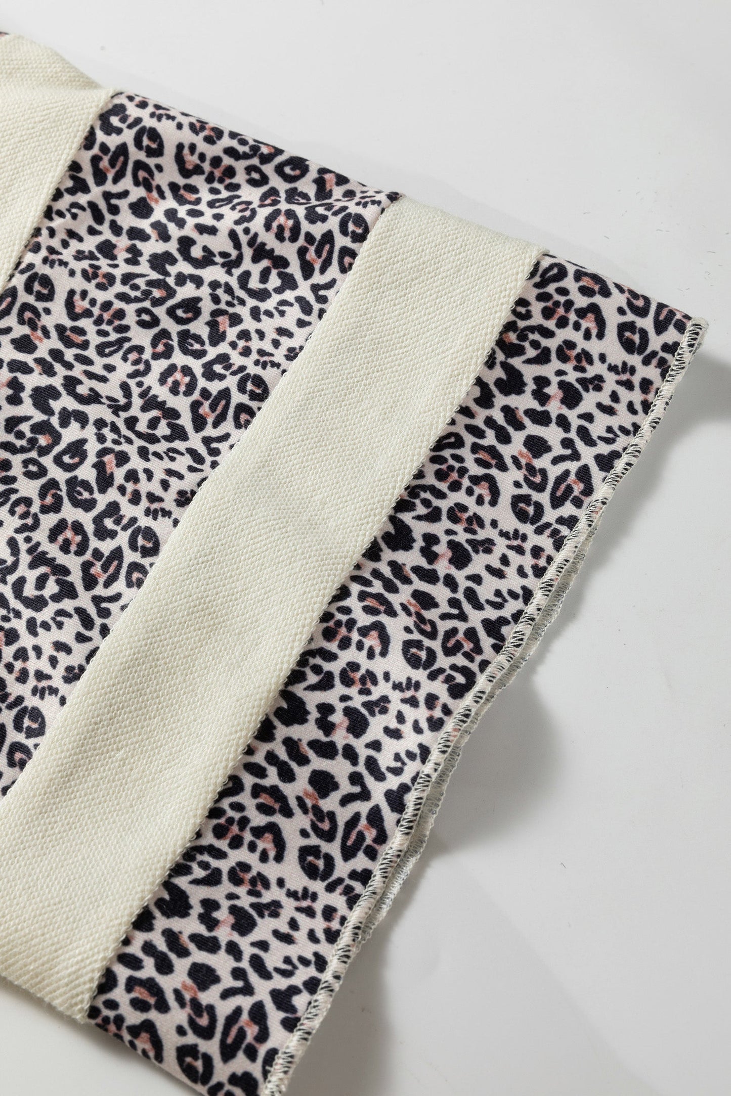 Plus Size Leopard Patchwork V-Neck Short Sleeve Top