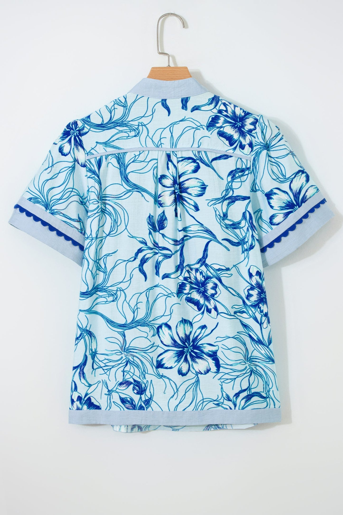 Floral Scalloped Ricrac Trim V-Neck Blouse