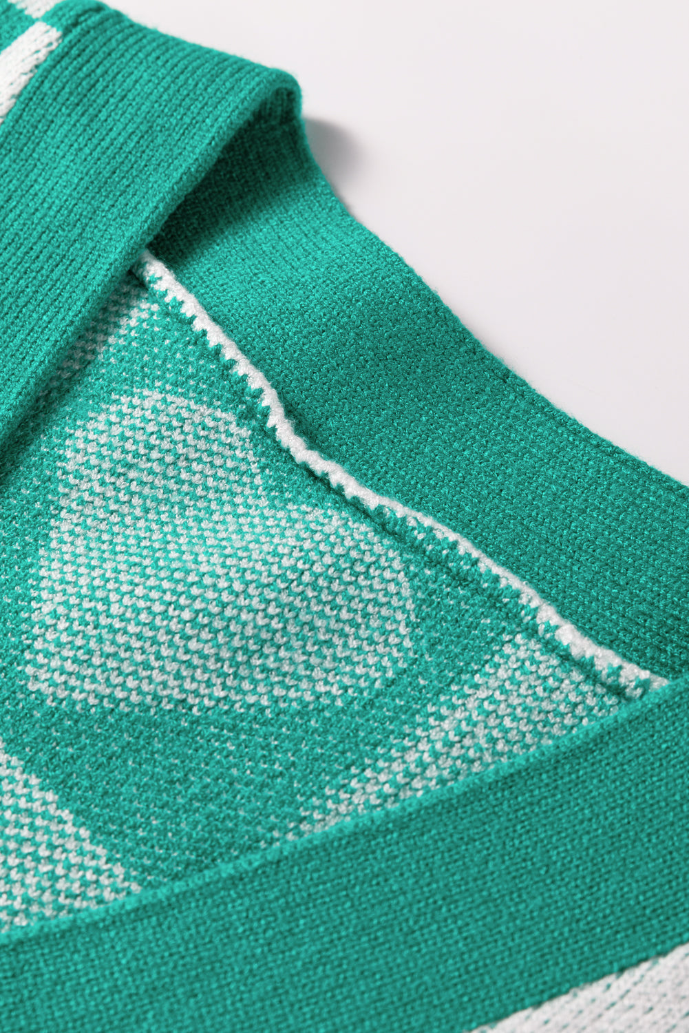 Valentines Heart Checker Buttoned V-Neck Cardigan