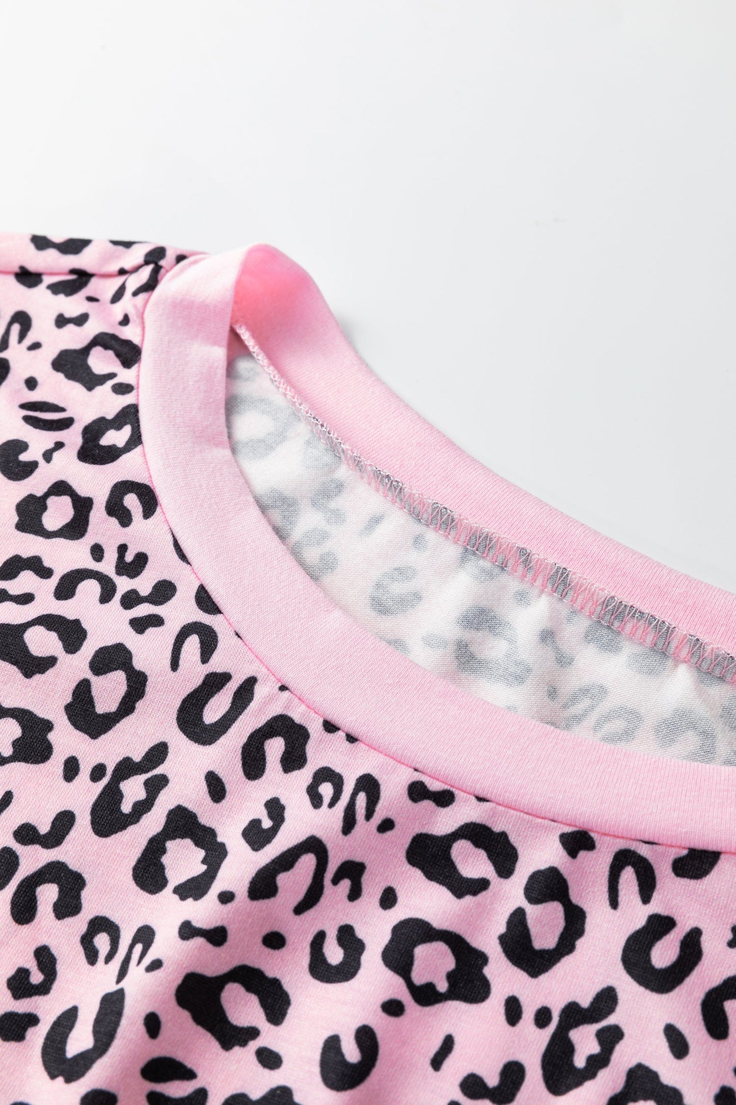 Plus Size Leopard Stripe Contrast Patchwork Tee