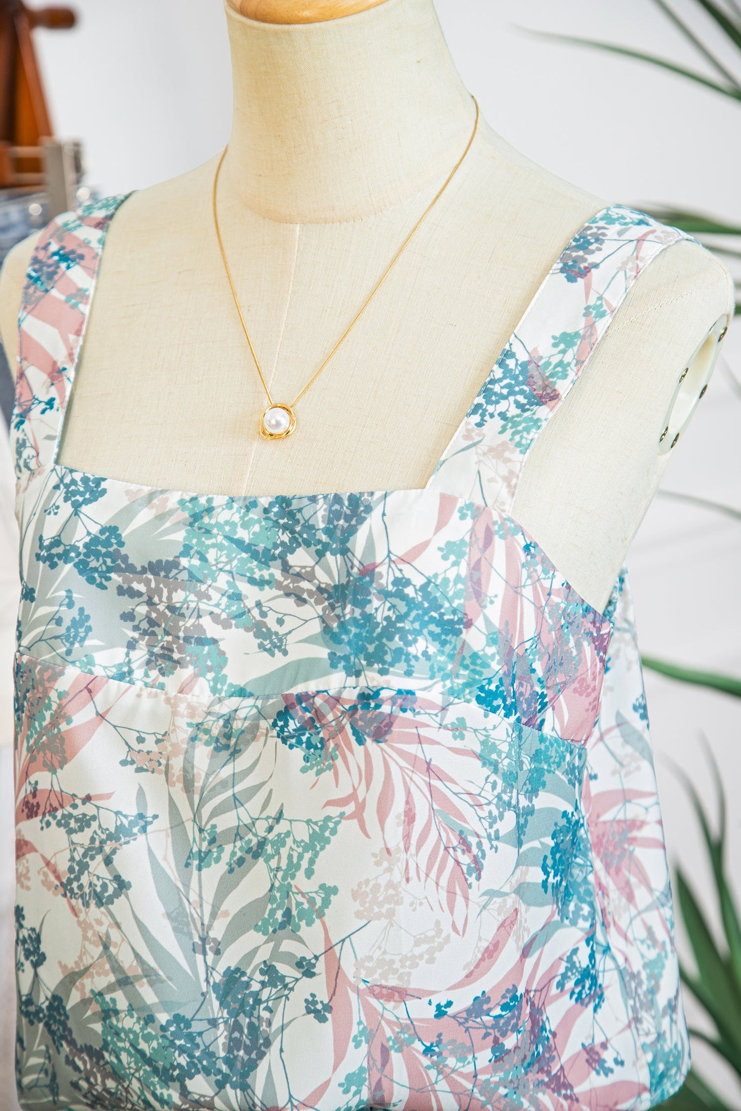 Tropical Palm Cropped Tank and Pants Set
