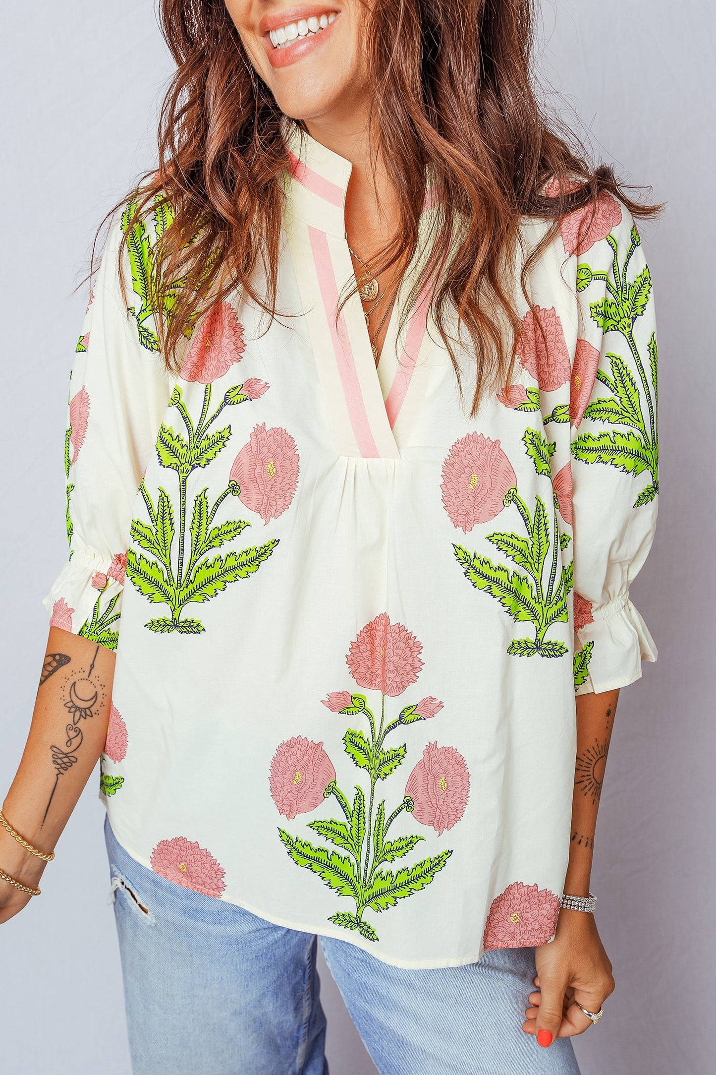 Flower Contrast V-Neck 3/4 Sleeve Blouse