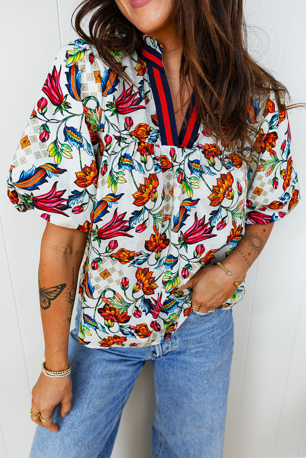 Floral Contrast V-Neck Puff Sleeve Blouse