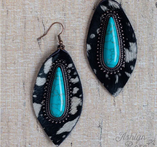 Say Howdy Rain Drop with Center Stone, Black Cowhide